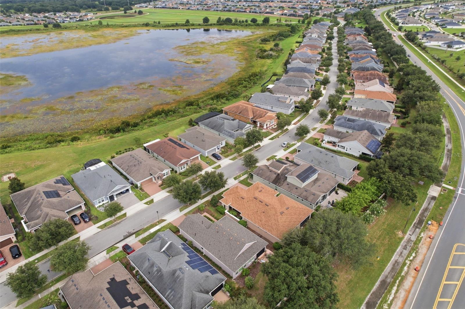 CASCADES/GROVELAND PH 4-1 - Residential