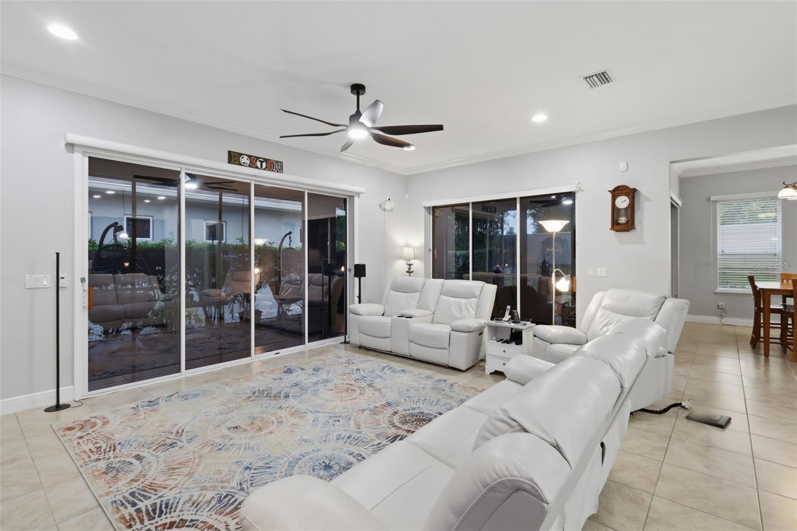 CASCADES/GROVELAND PH 4-1 - Residential
