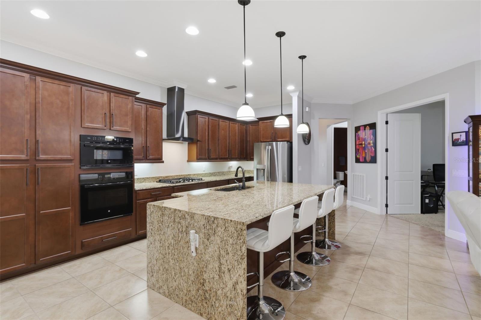 CASCADES/GROVELAND PH 4-1 - Residential