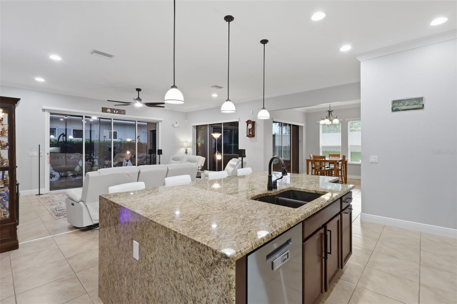 CASCADES/GROVELAND PH 4-1 - Residential