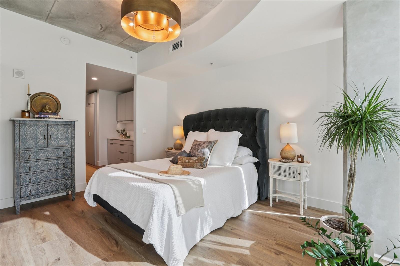 SKYPOINT A CONDO - Residential