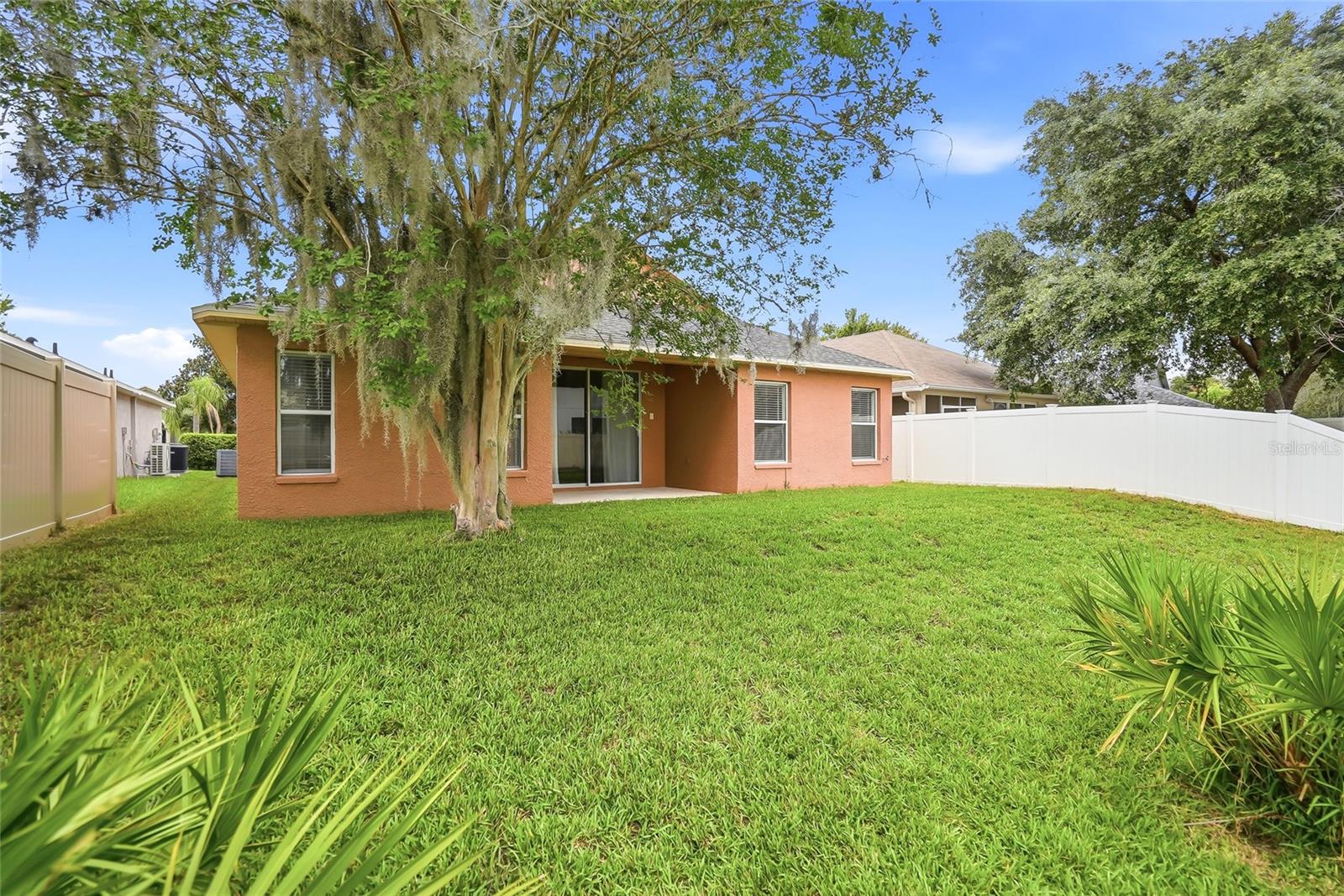 IVY LAKE ESTATES - Residential
