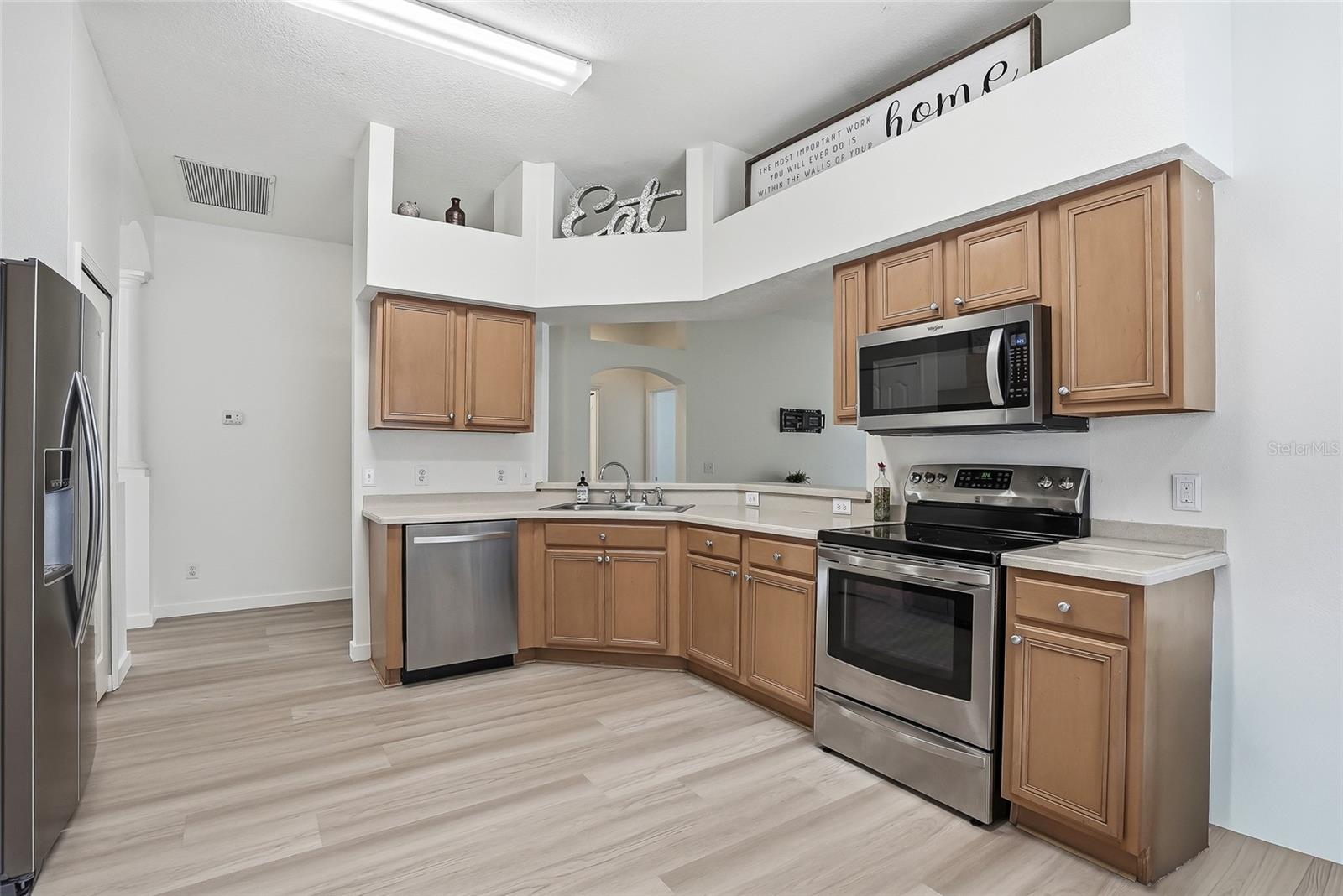 IVY LAKE ESTATES - Residential