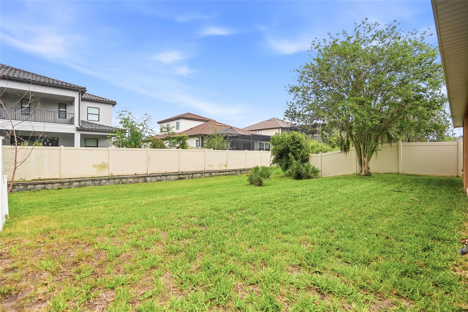 IVY LAKE ESTATES - Residential