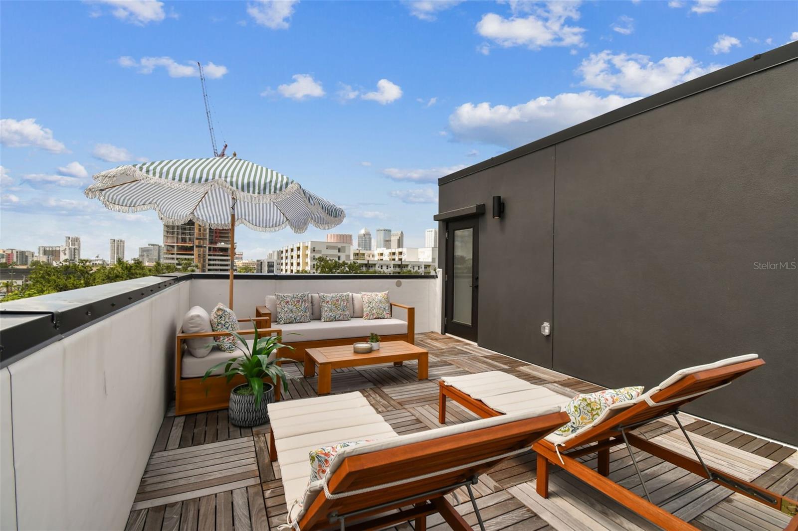 CANVAS TPA TOWNHOMES PHASE 1 - Residential
