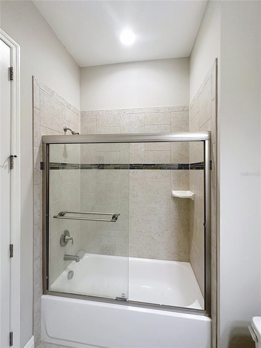 LA COLLINA PH 2A & 2B - Residential