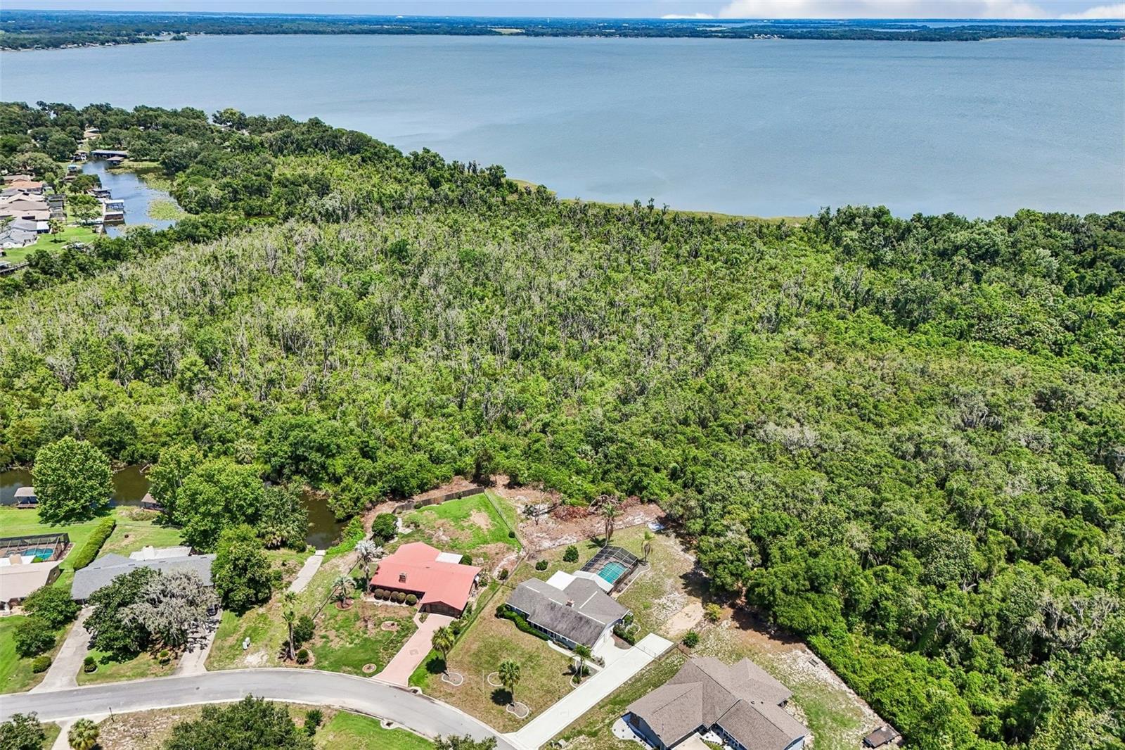 KINGS COVE - Residential