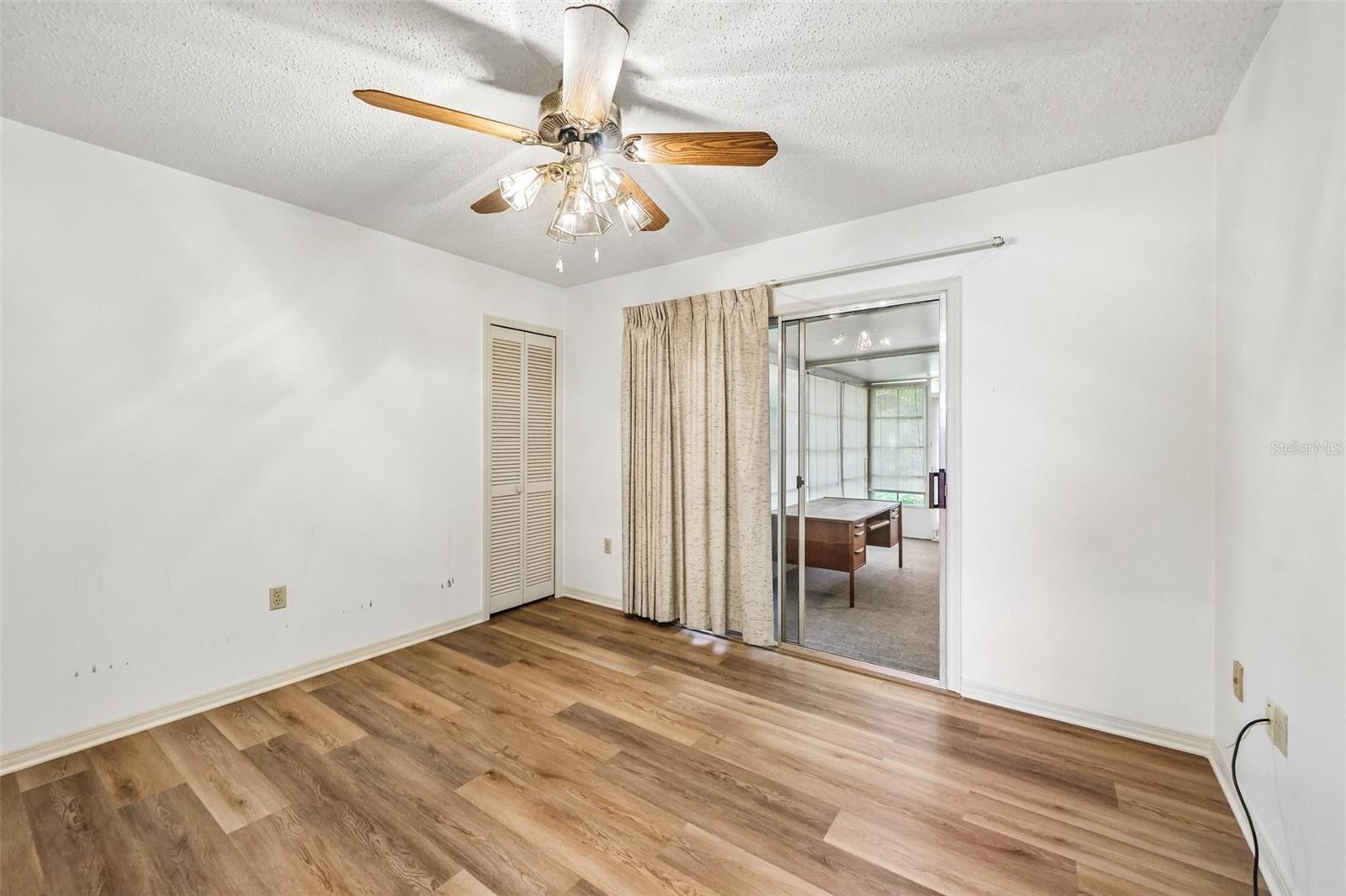 KINGS COVE - Residential