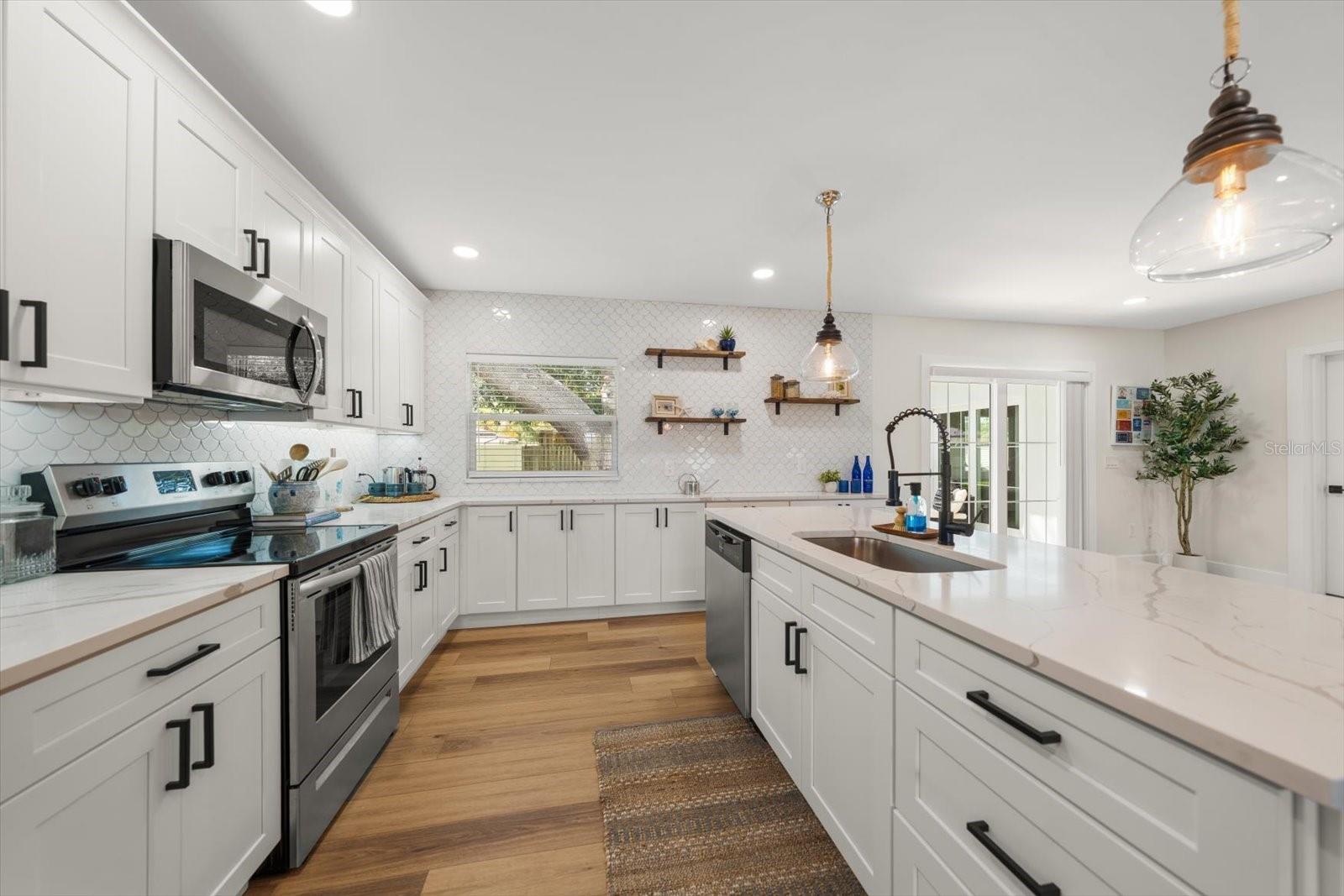 BELLEAIR ESTATES 1ST ADD - Residential
