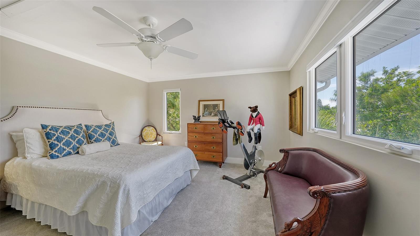 BAY ISLAND PARK - Residential