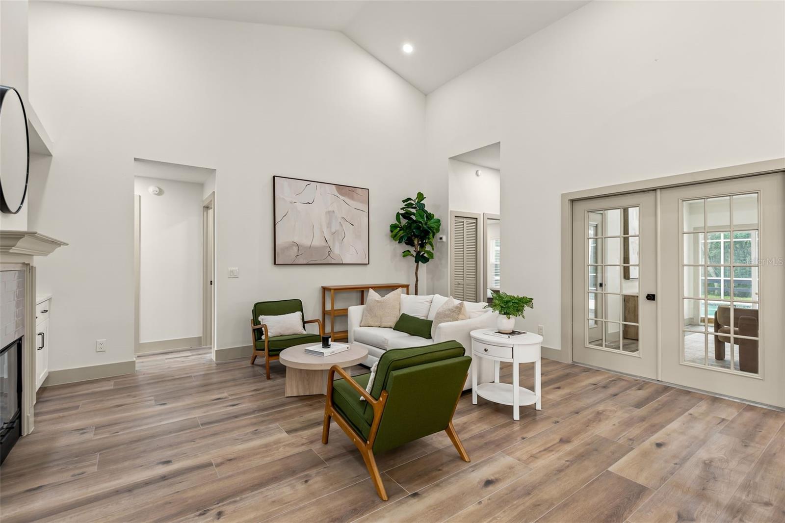 LAKE MARY WOODS PH 4 - Residential