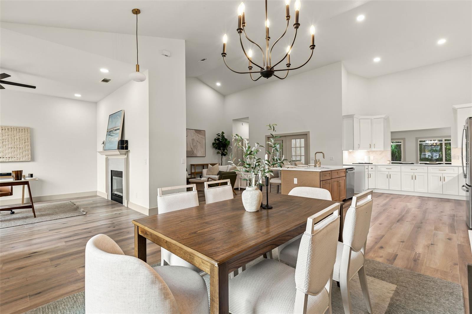LAKE MARY WOODS PH 4 - Residential