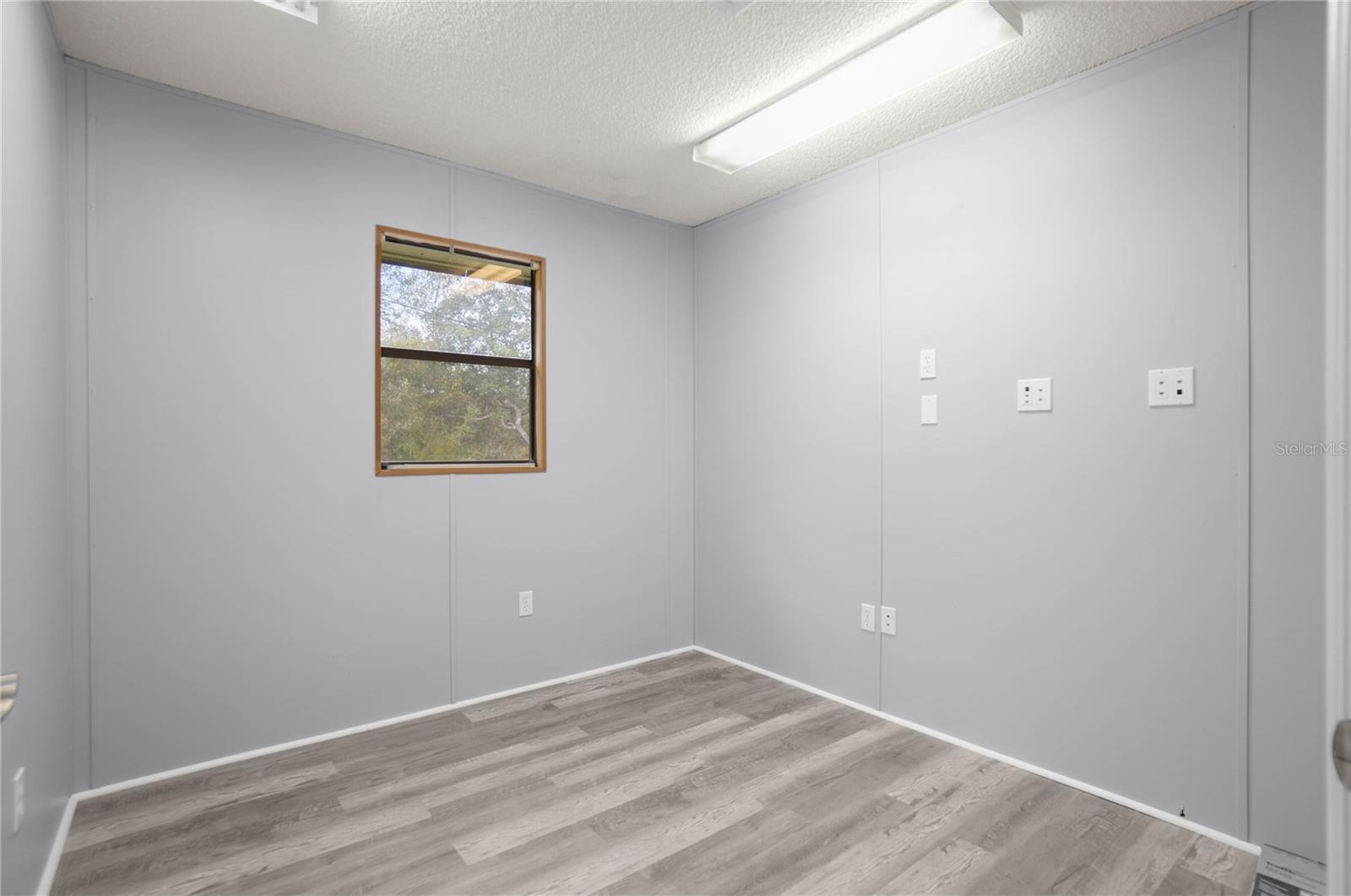 ANGUS HILLS - Commercial Sale