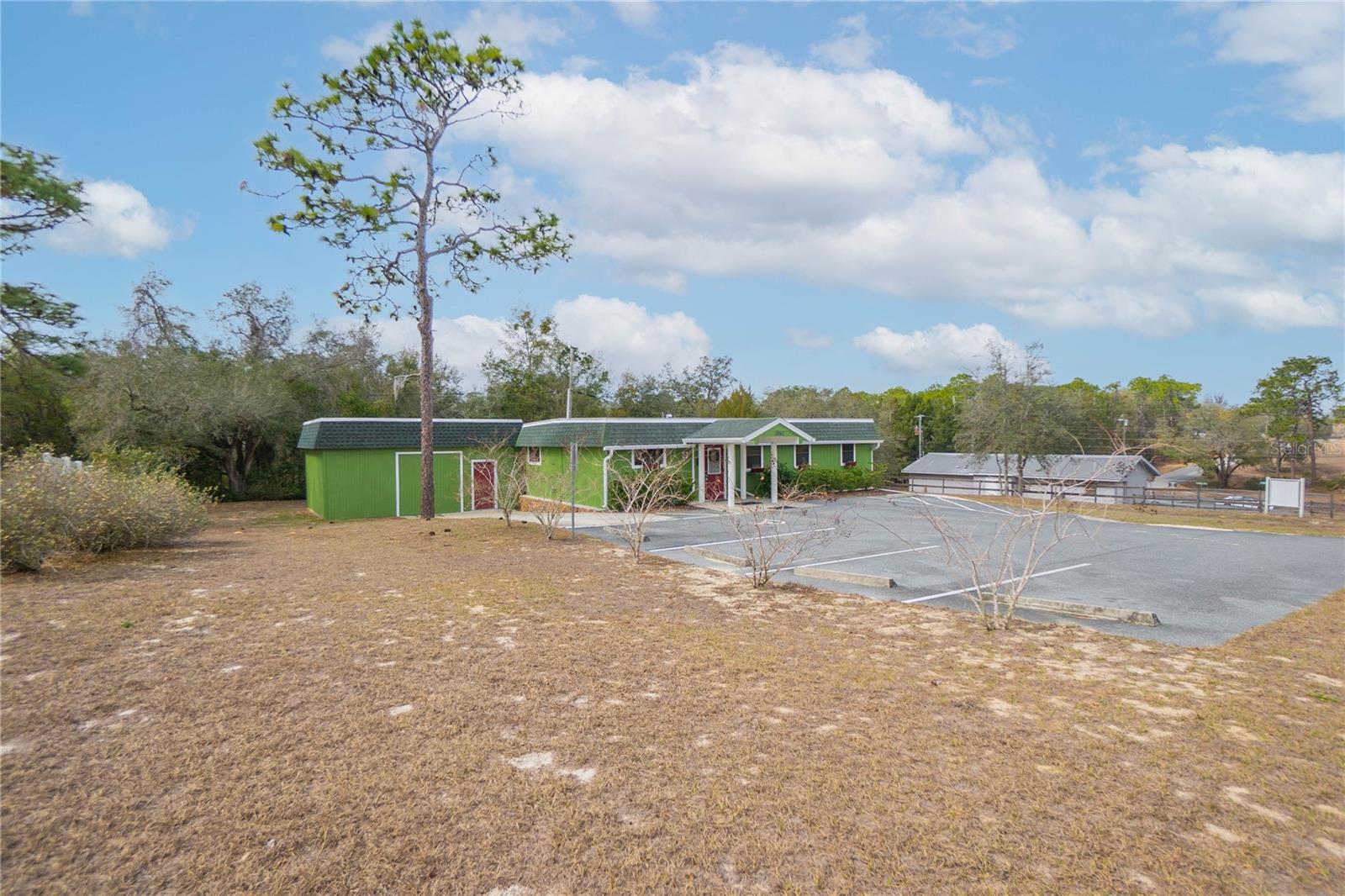 ANGUS HILLS - Commercial Sale
