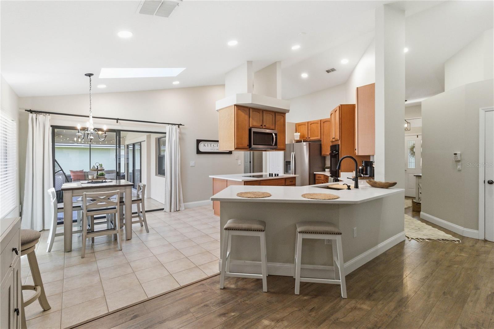 EAST LAKE RESERVE AT NARCOOSSEE UNIT 4 - Residential