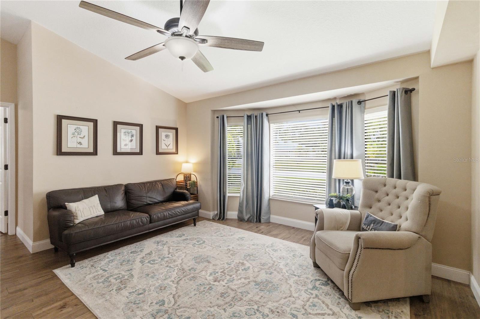 EAST LAKE RESERVE AT NARCOOSSEE UNIT 4 - Residential