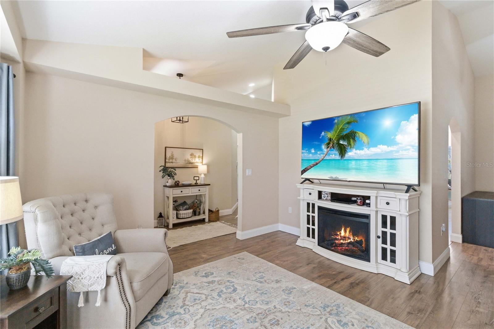 EAST LAKE RESERVE AT NARCOOSSEE UNIT 4 - Residential