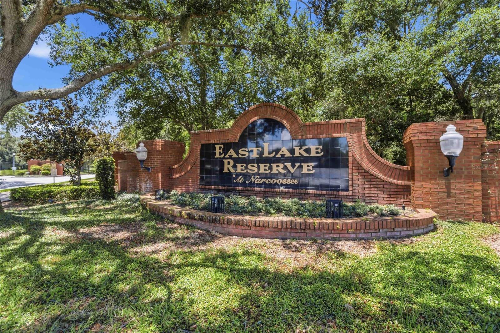 EAST LAKE RESERVE AT NARCOOSSEE UNIT 4 - Residential