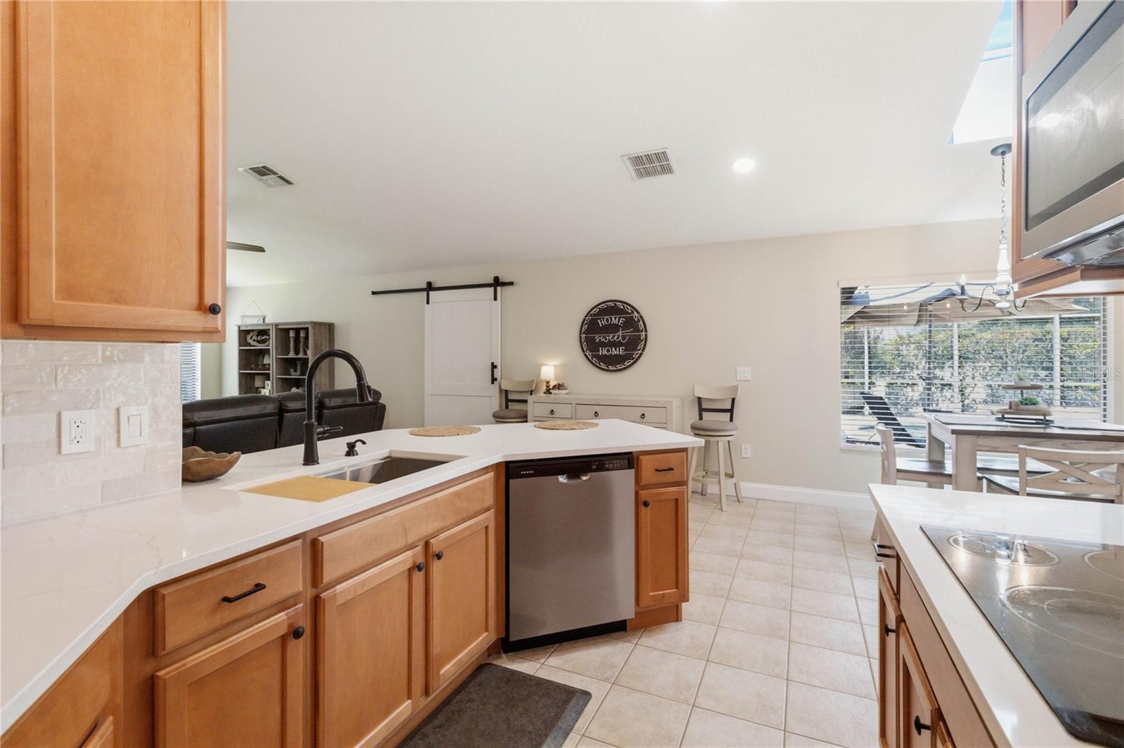 EAST LAKE RESERVE AT NARCOOSSEE UNIT 4 - Residential