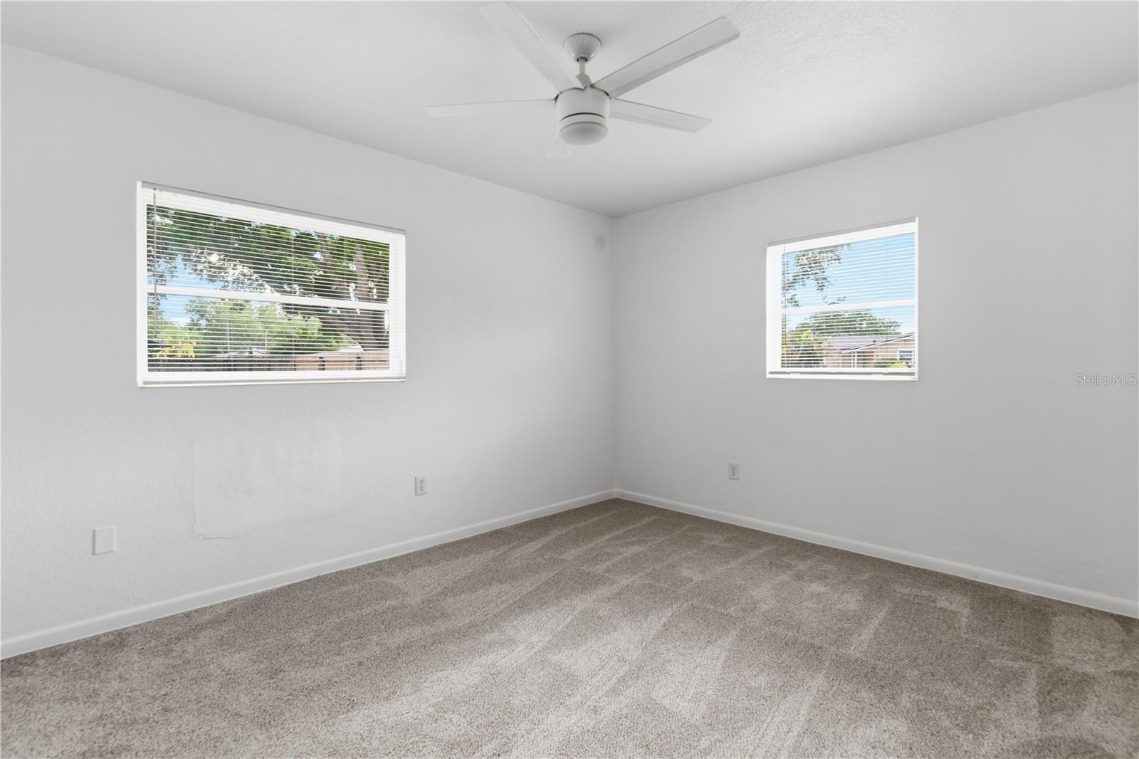 DUNEDIN ISLES COUNTRY CLUB - Residential