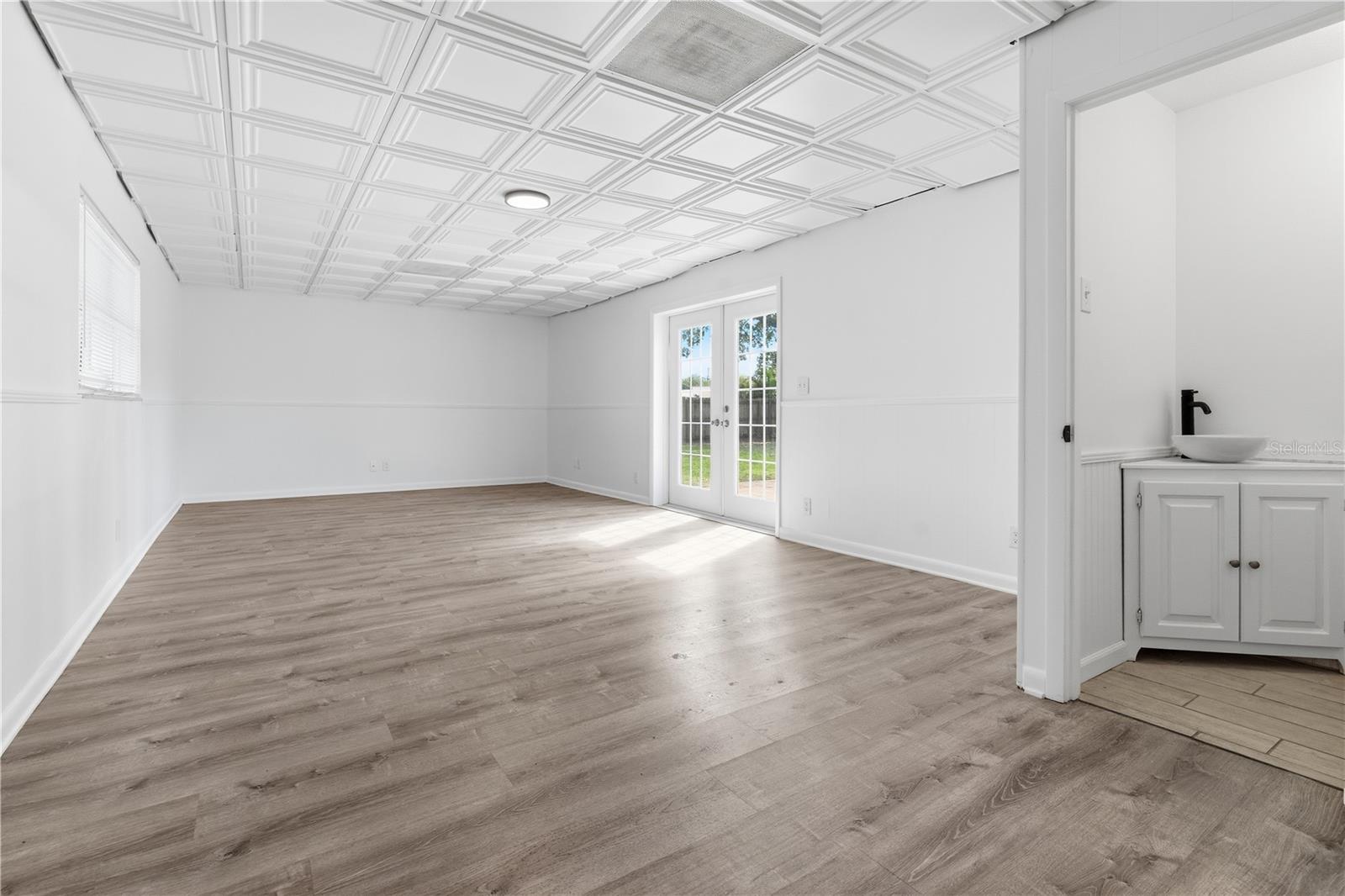 DUNEDIN ISLES COUNTRY CLUB - Residential