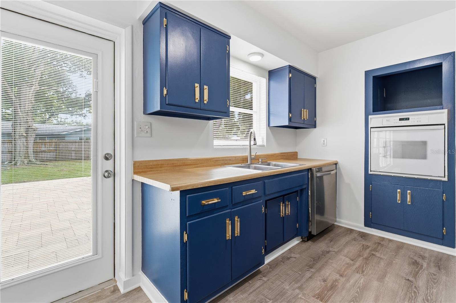 DUNEDIN ISLES COUNTRY CLUB - Residential