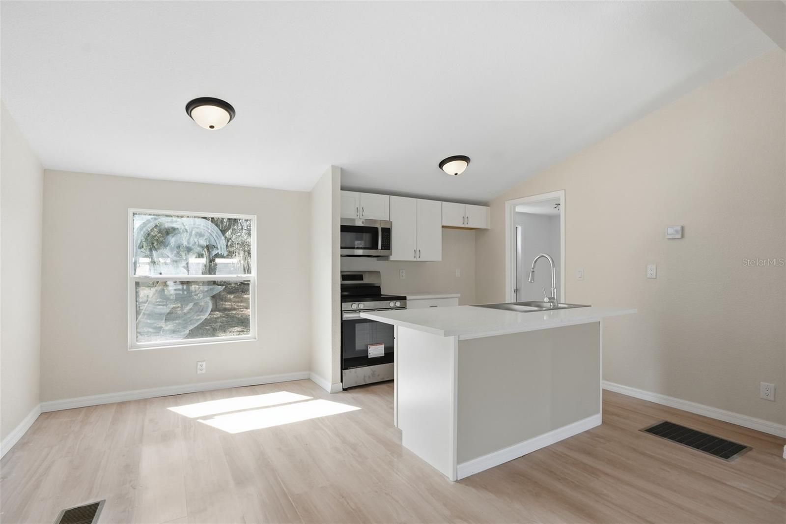 LEISURE ACRES UNIT 01 - Residential