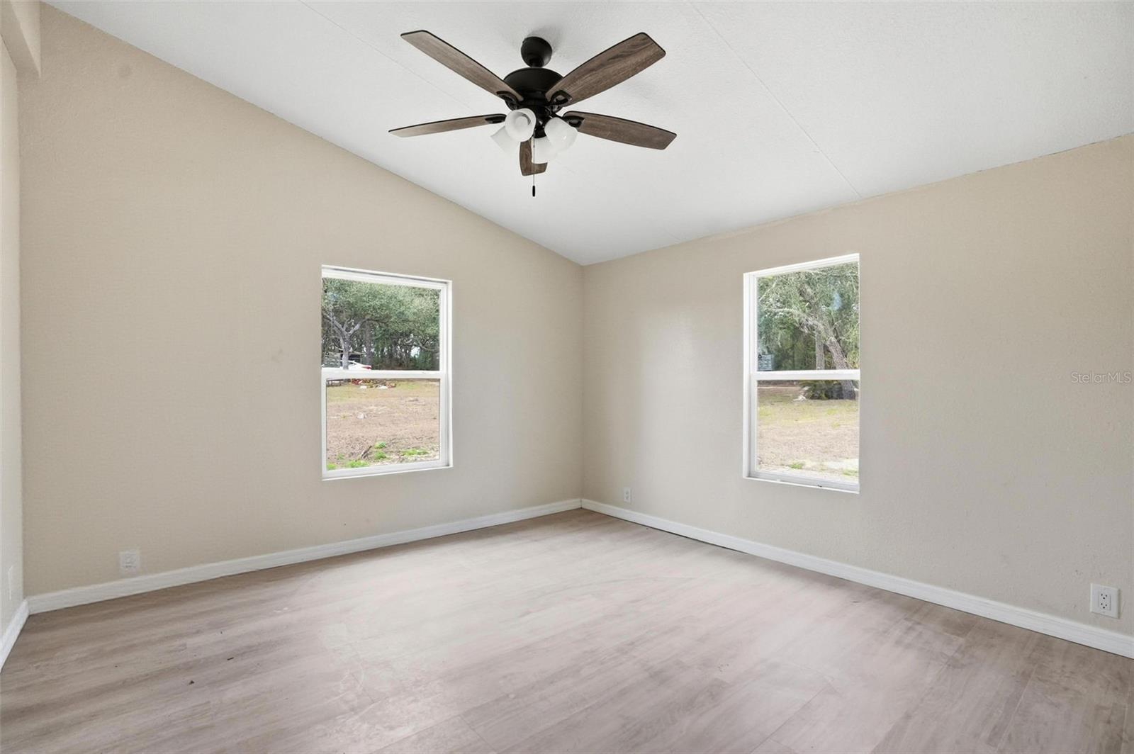LEISURE ACRES UNIT 01 - Residential