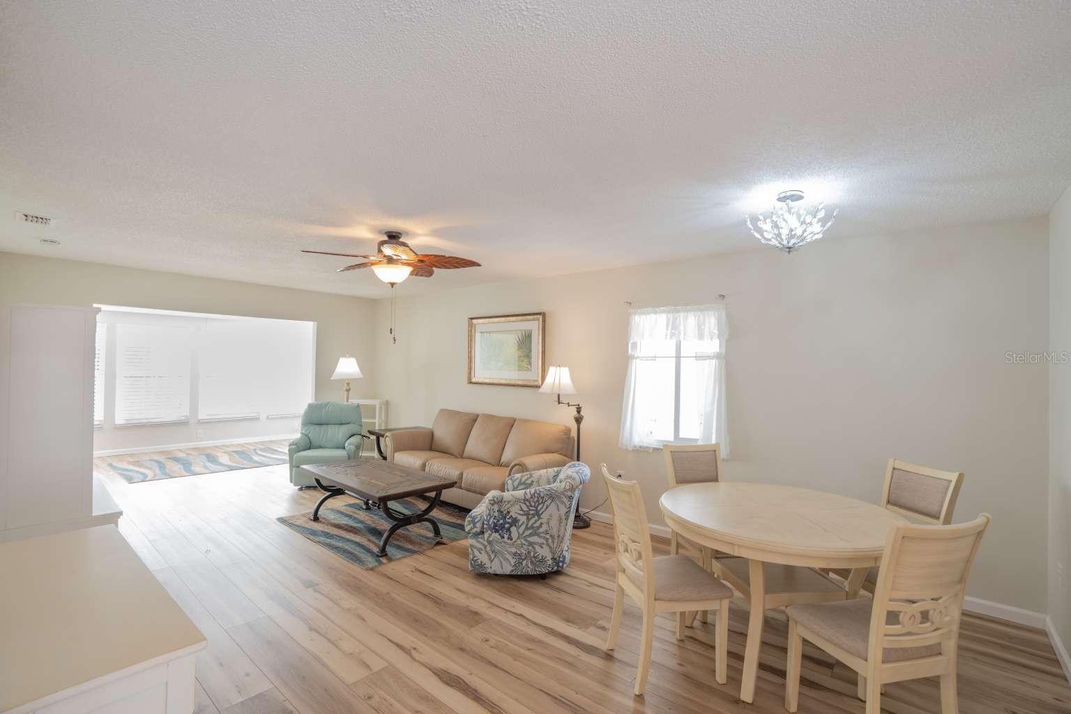 CIRCLE WOODS OF VENICE 1 - Residential