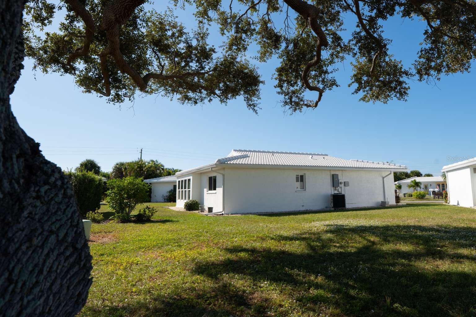 CIRCLE WOODS OF VENICE 1 - Residential