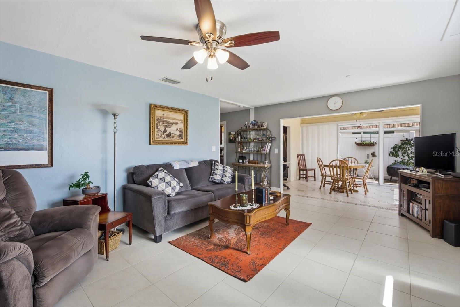 STRATHMORE RIVERSIDE III - Residential