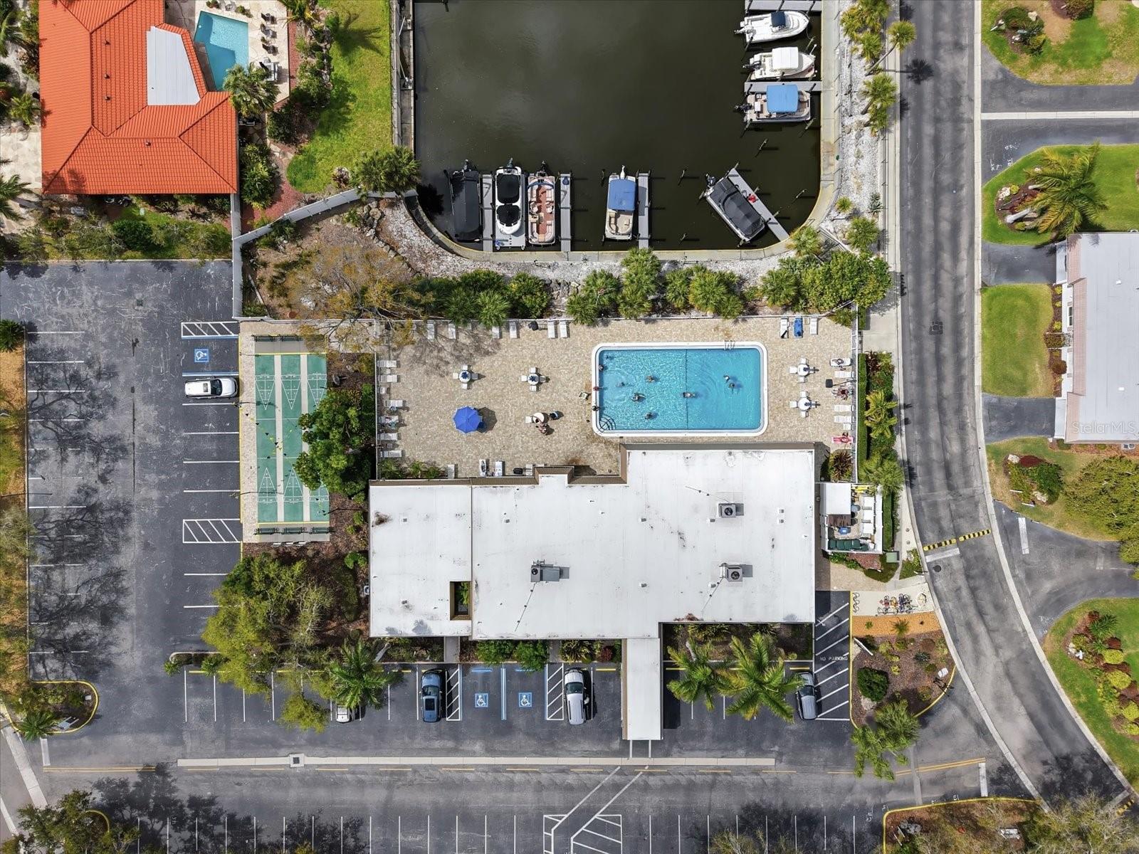 STRATHMORE RIVERSIDE III - Residential
