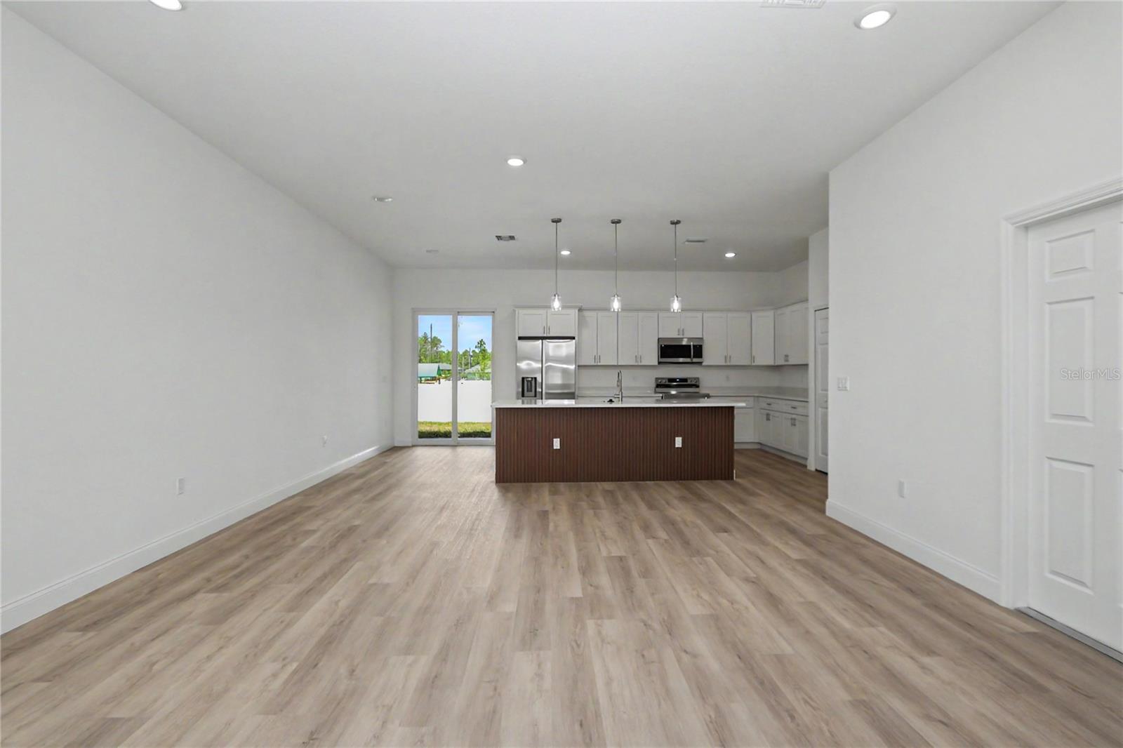 MARION OAKS UN 06 - Residential