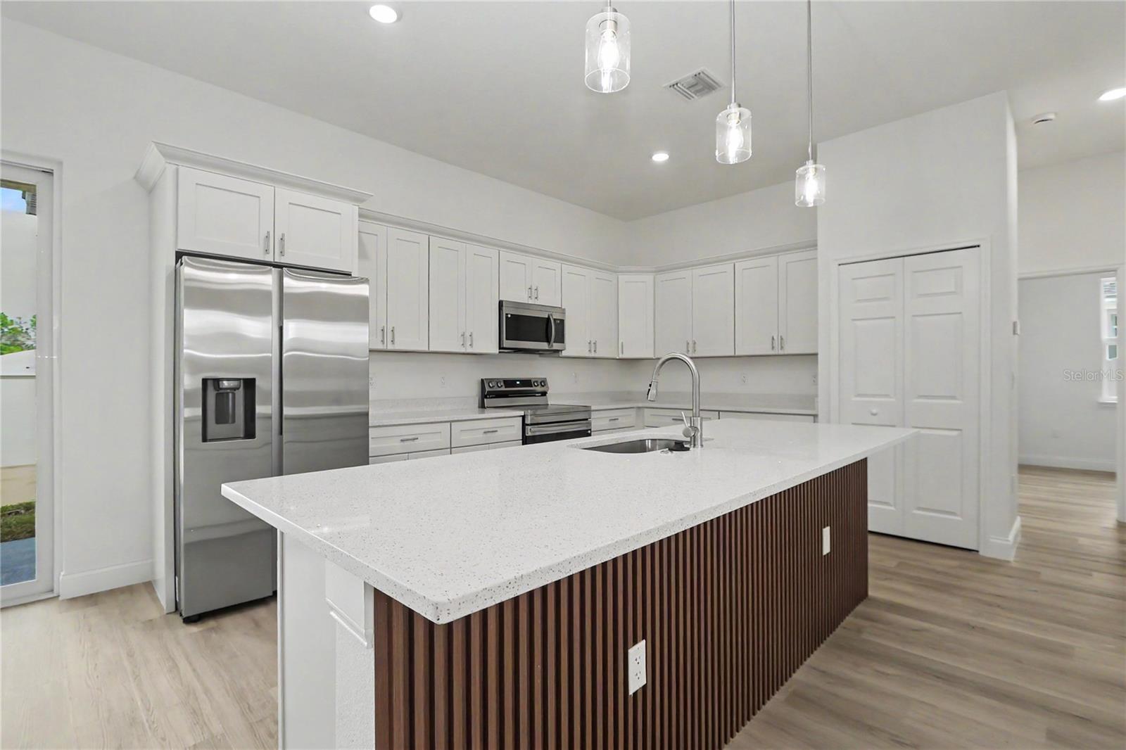 MARION OAKS UN 06 - Residential