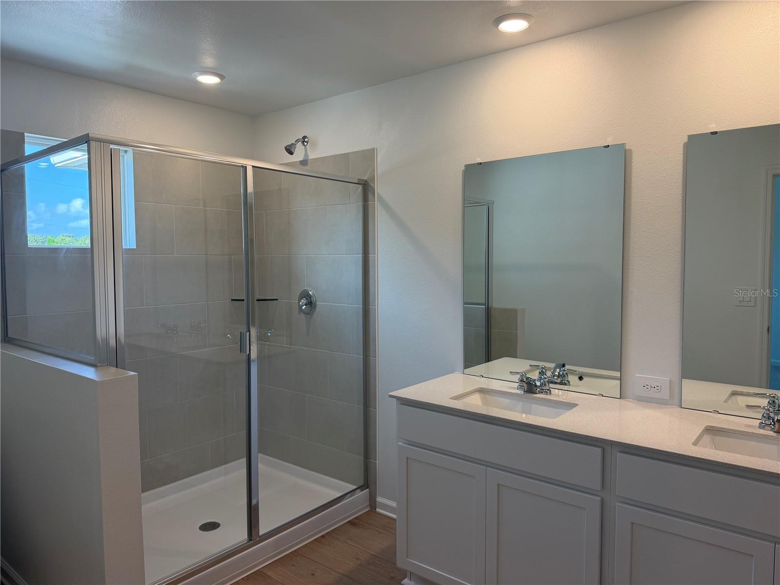 EDGEWATER CROSS PRAIRIE PH 1 - Residential Lease