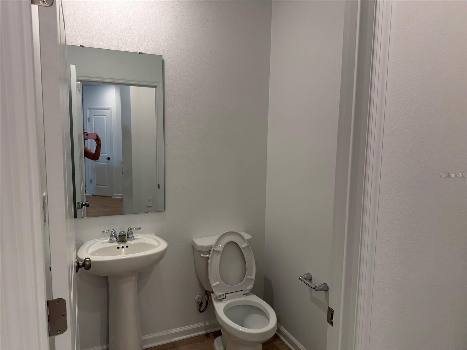 EDGEWATER CROSS PRAIRIE PH 1 - Residential Lease
