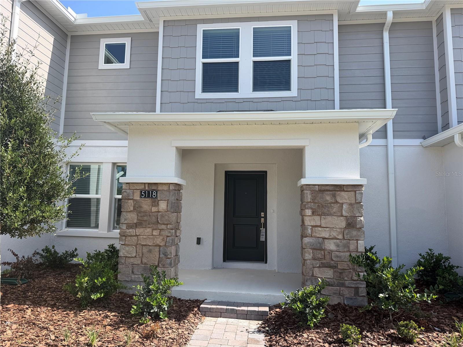 EDGEWATER CROSS PRAIRIE PH 1 - Residential Lease