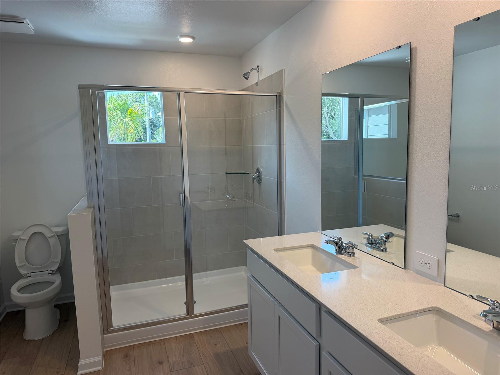 EDGEWATER CROSS PRAIRIE PH 1 - Residential Lease