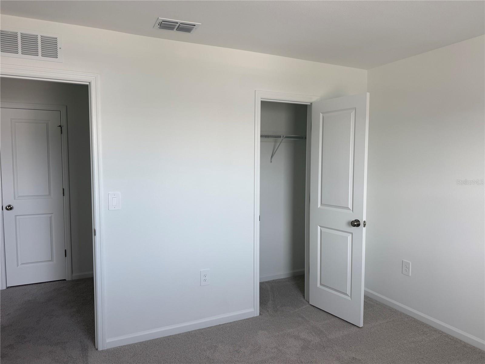 EDGEWATER CROSS PRAIRIE PH 1 - Residential Lease