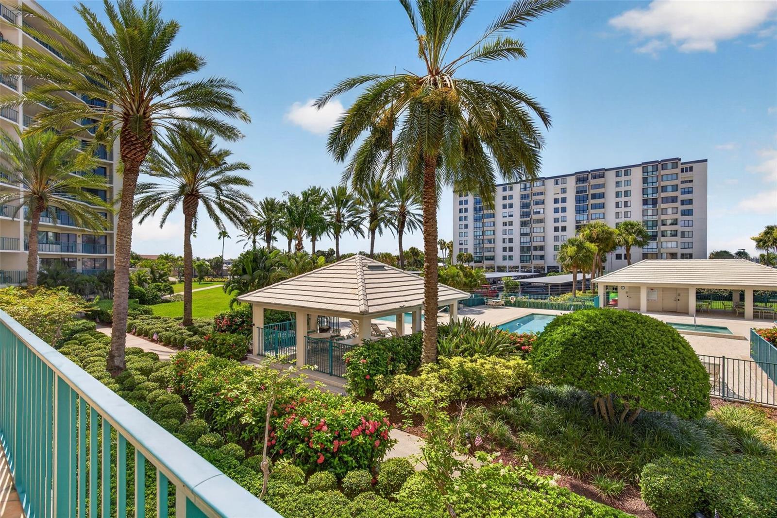 SUNWATCH ON ISLAND ESTATES - Residential