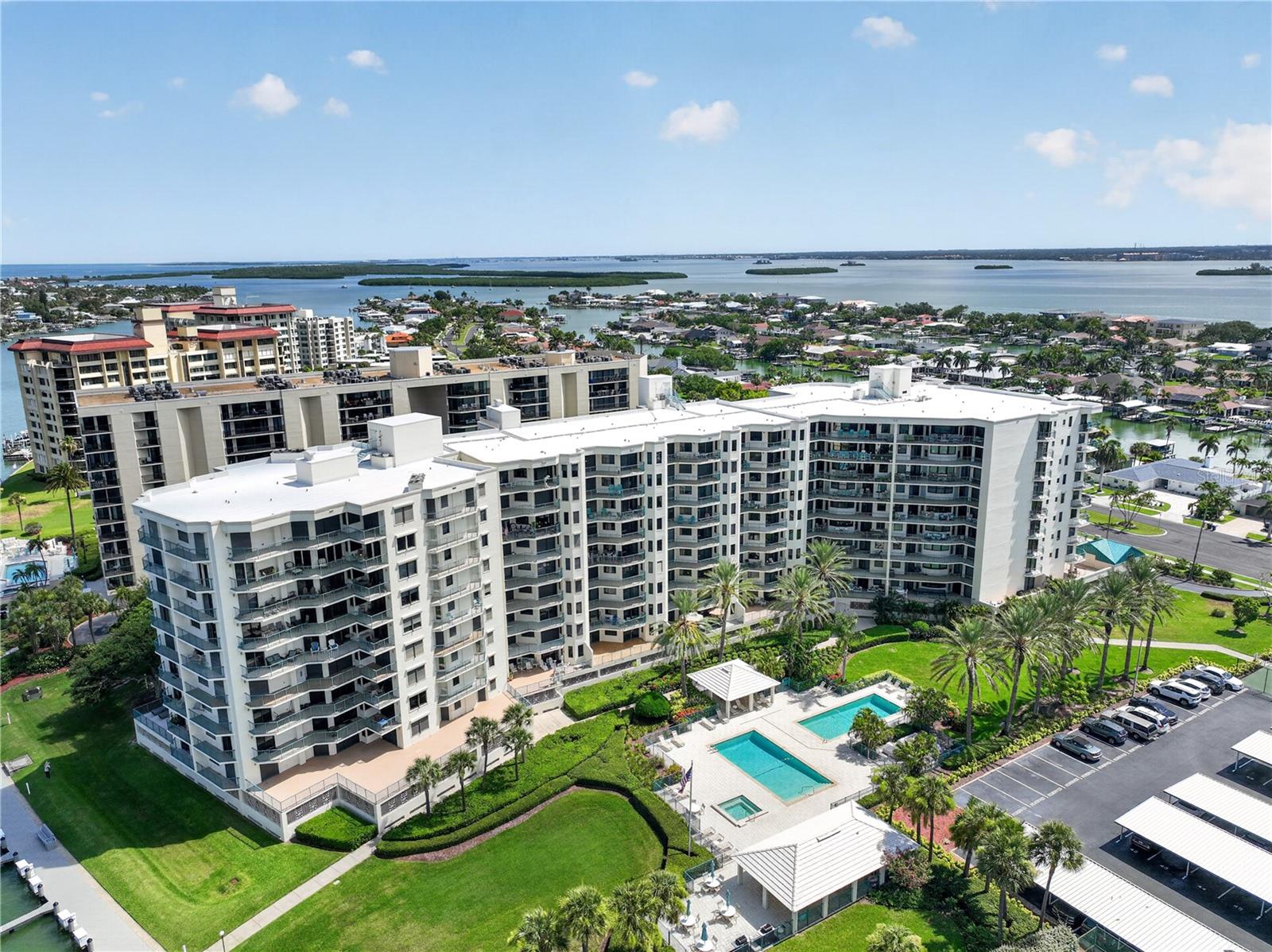 SUNWATCH ON ISLAND ESTATES - Residential