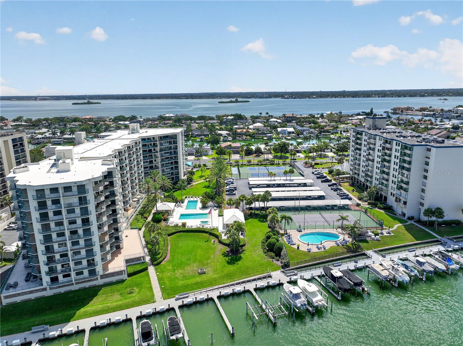 SUNWATCH ON ISLAND ESTATES - Residential