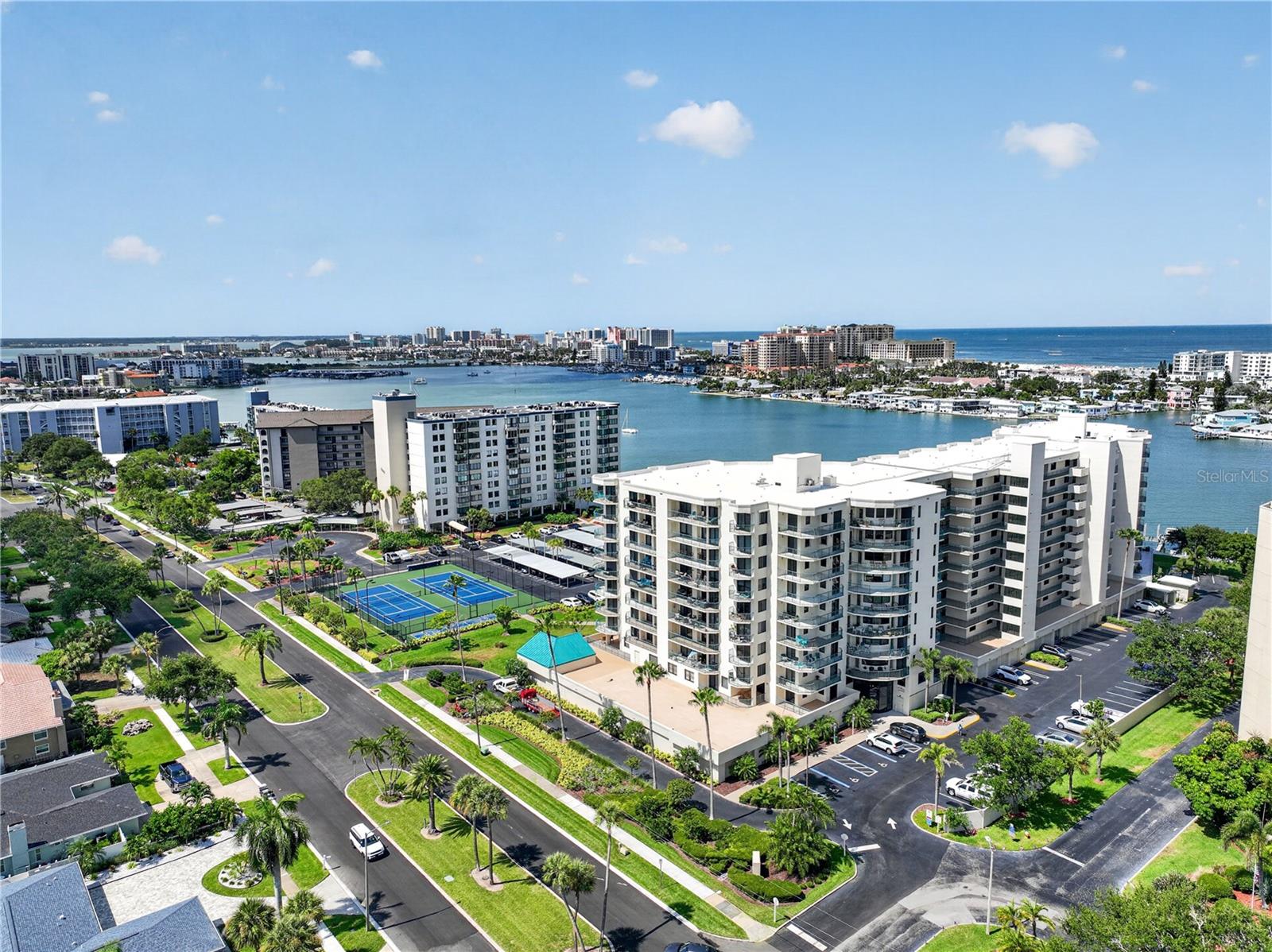 SUNWATCH ON ISLAND ESTATES - Residential