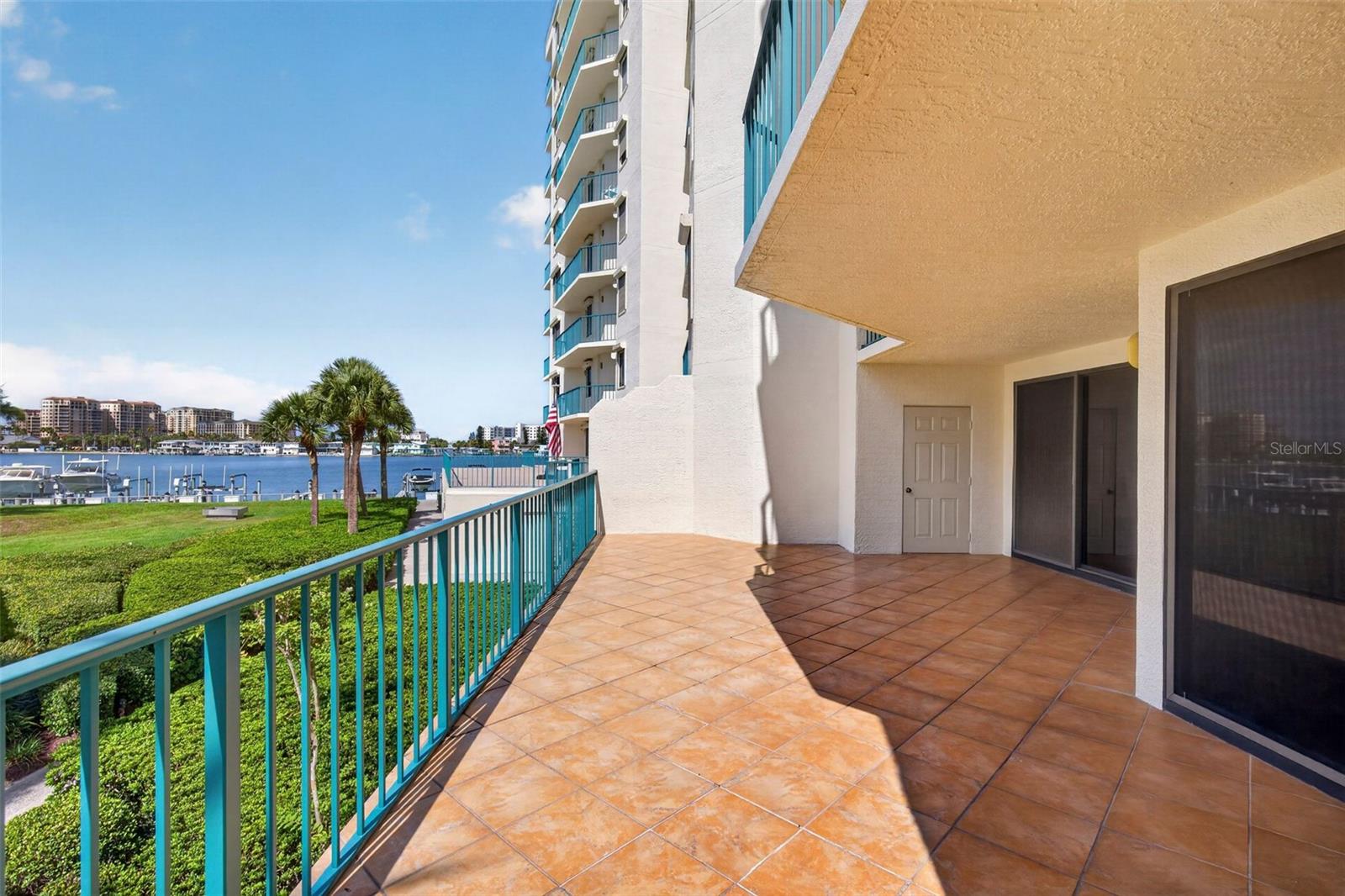 SUNWATCH ON ISLAND ESTATES - Residential
