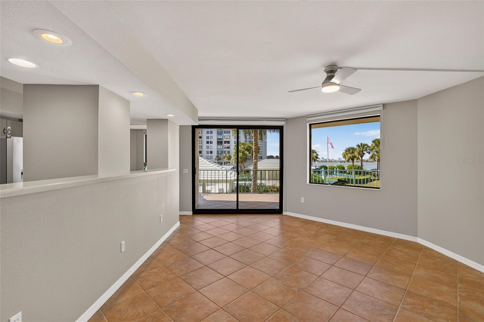 SUNWATCH ON ISLAND ESTATES - Residential
