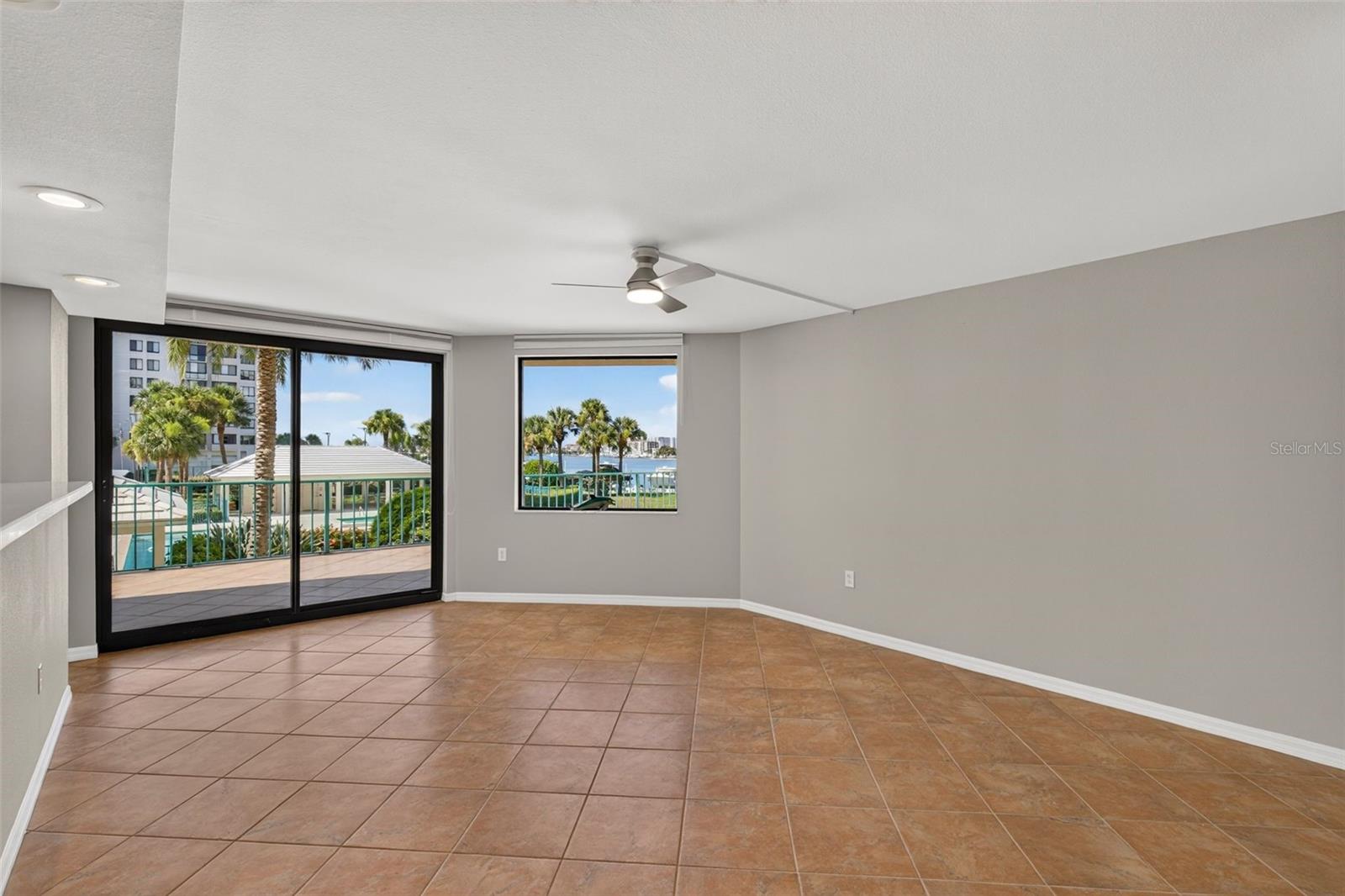 SUNWATCH ON ISLAND ESTATES - Residential