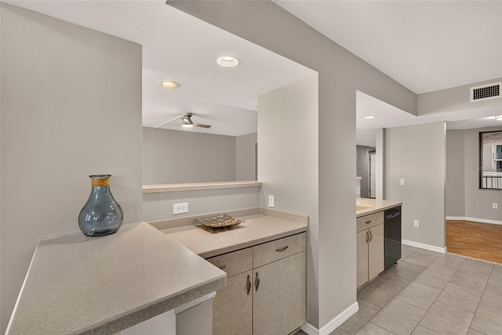SUNWATCH ON ISLAND ESTATES - Residential