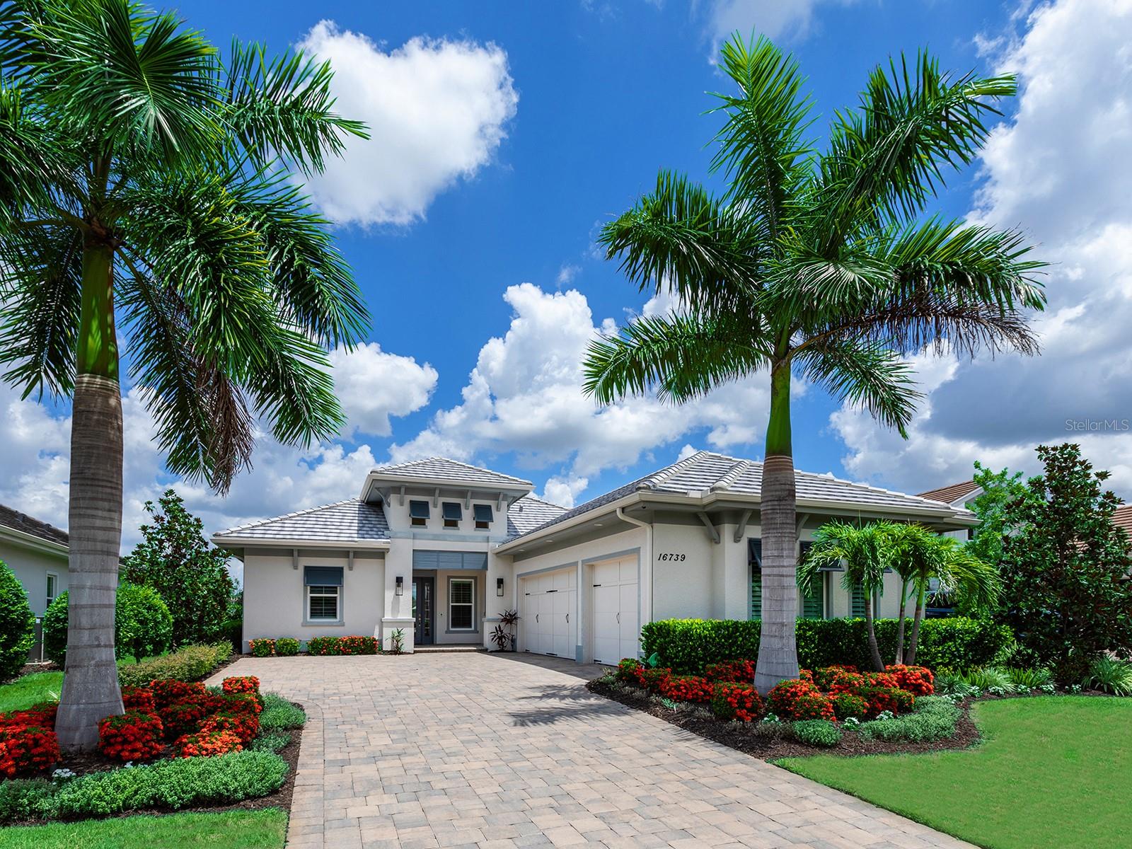 LAKE CLUB - Residential