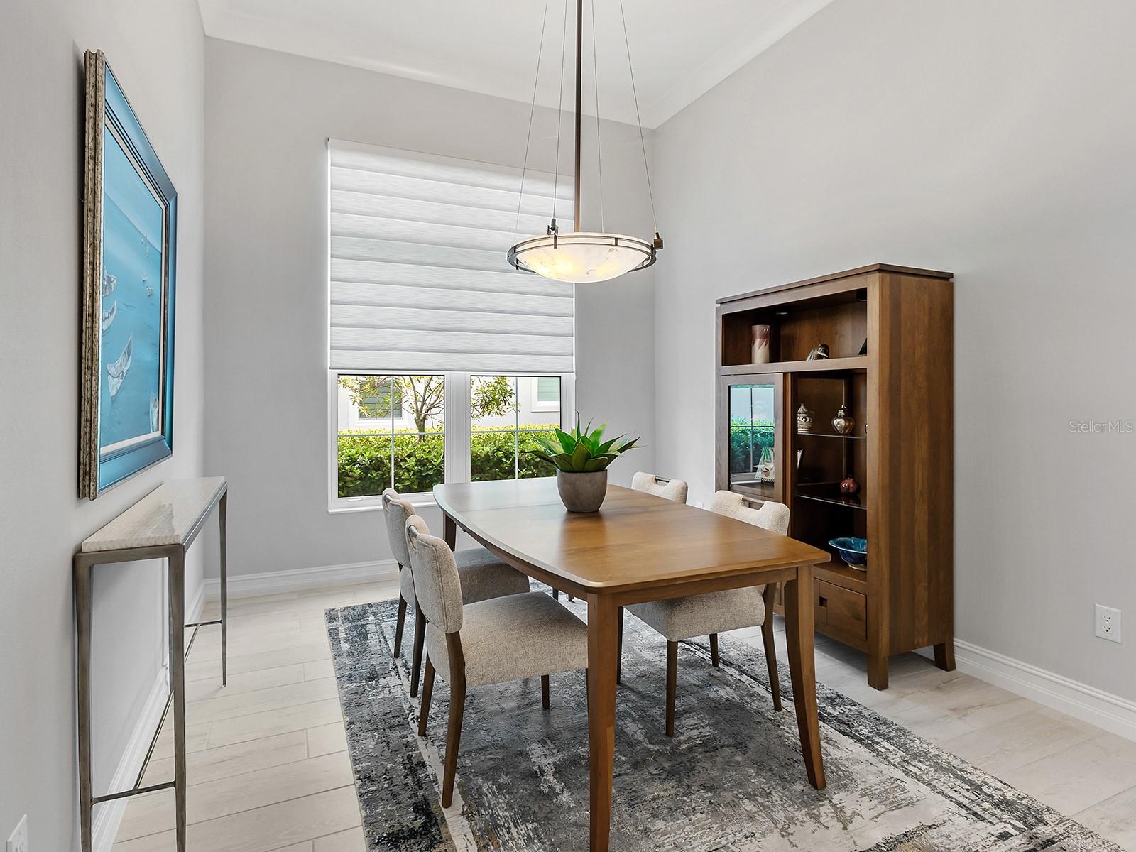 LAKE CLUB - Residential
