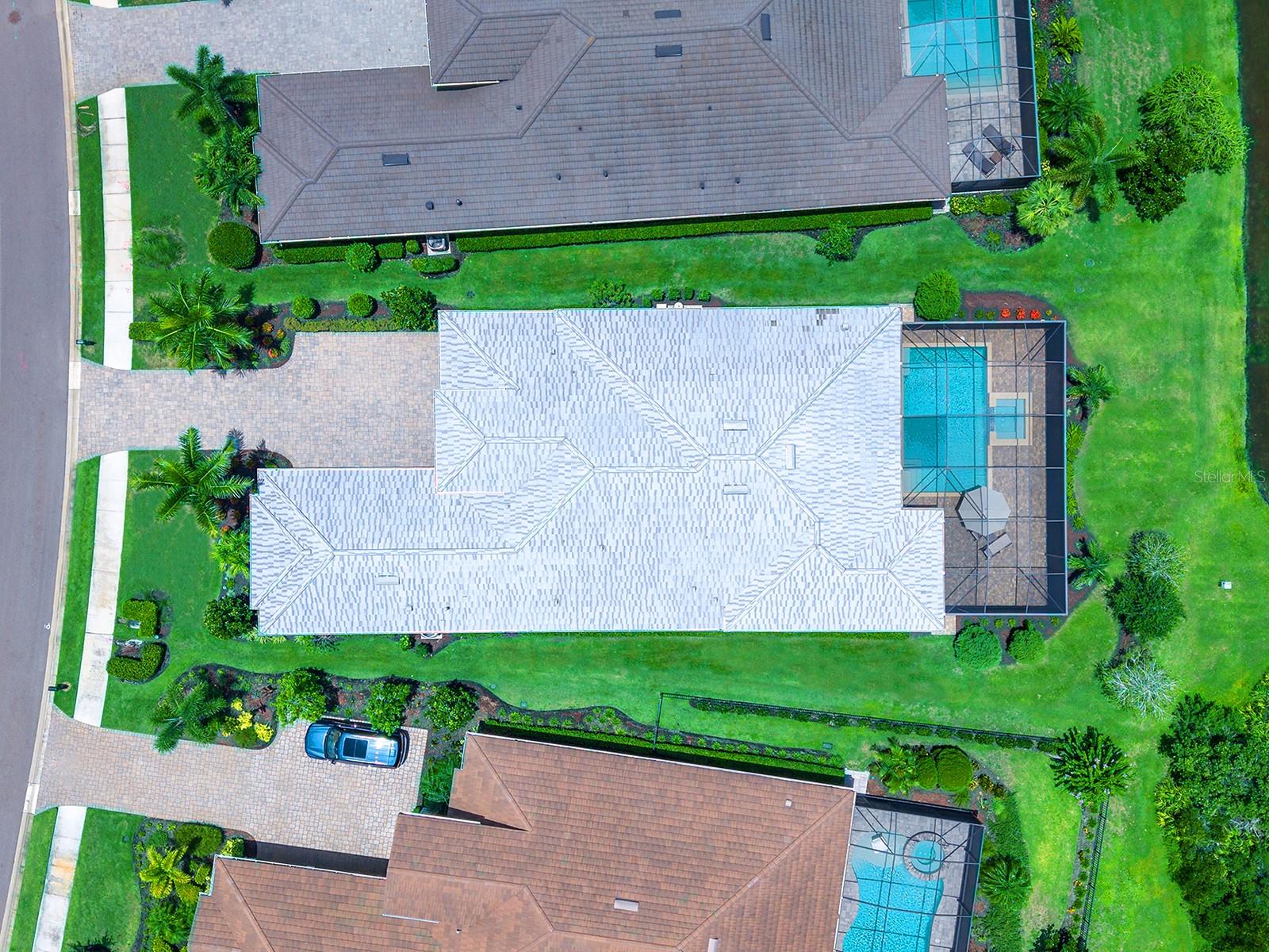 LAKE CLUB - Residential